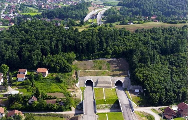 6_6_2011_50_BIH02516